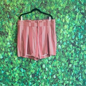 Torrid - Striped Women's Shorts in Pink and White